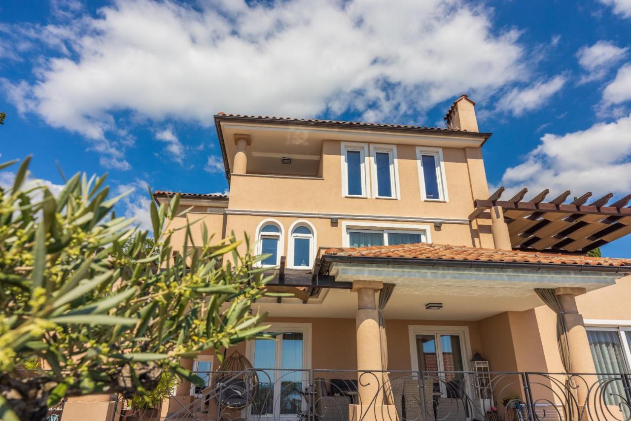 Dolly Lux Crikvenica Exterior foto