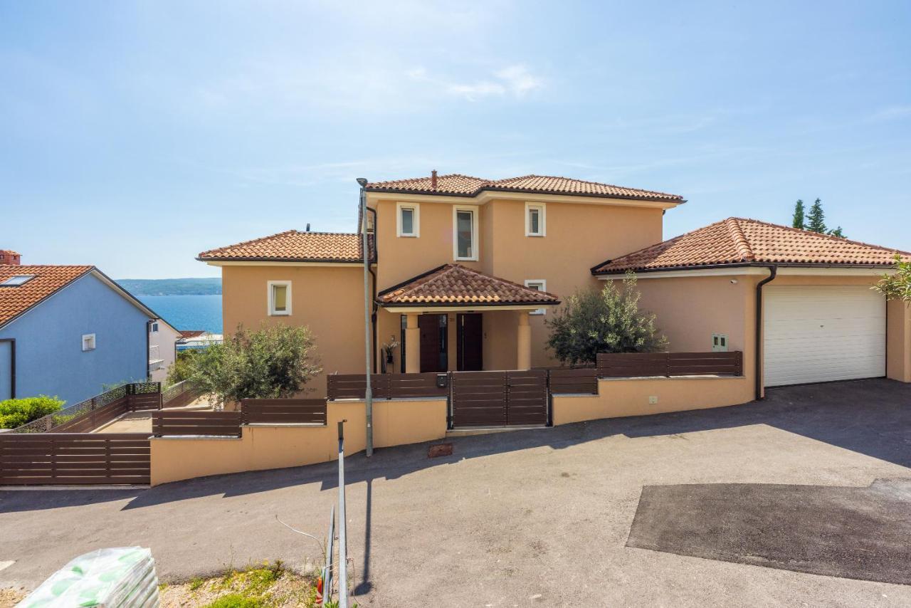 Dolly Lux Crikvenica Exterior foto